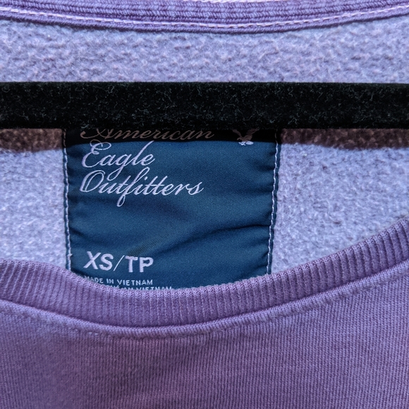 American eagle off the shoulder sweatshirt - Picture 2 of 2